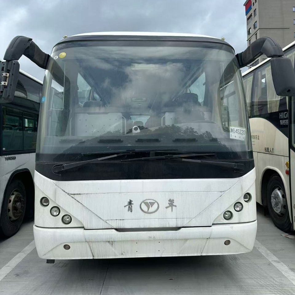 Neoplan 38 Kujerun Diesel Bus