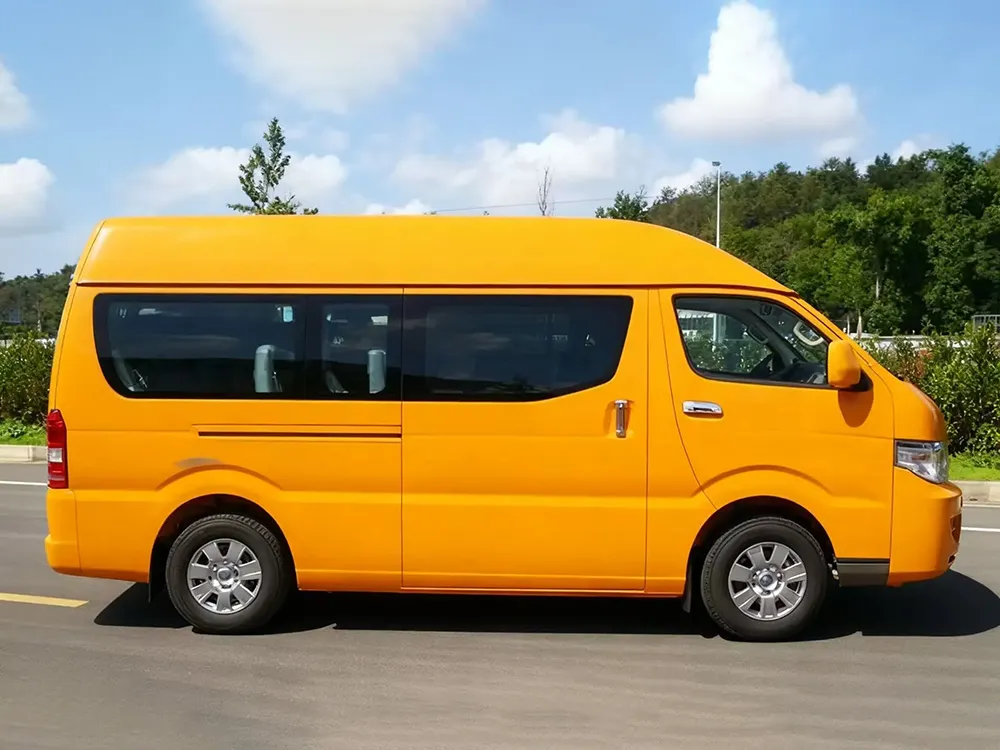 15 kujeru amfani da motar bas