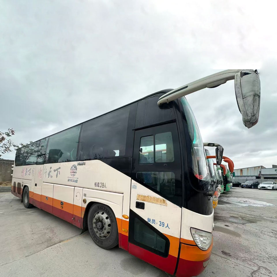 Yutong Kujeru 39 Diesel Bas na Hannu na Biyu
