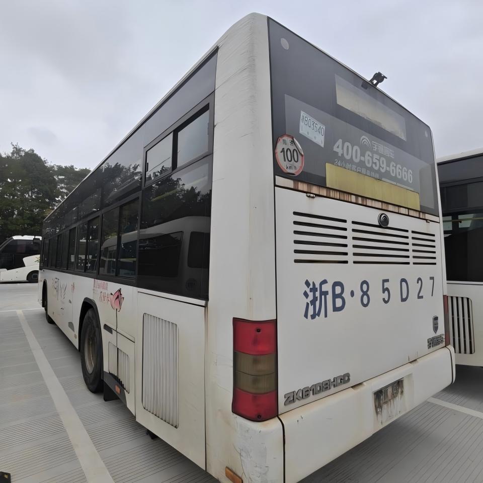 Yutong 10m Bus Bus ɗin Diesel Amfani