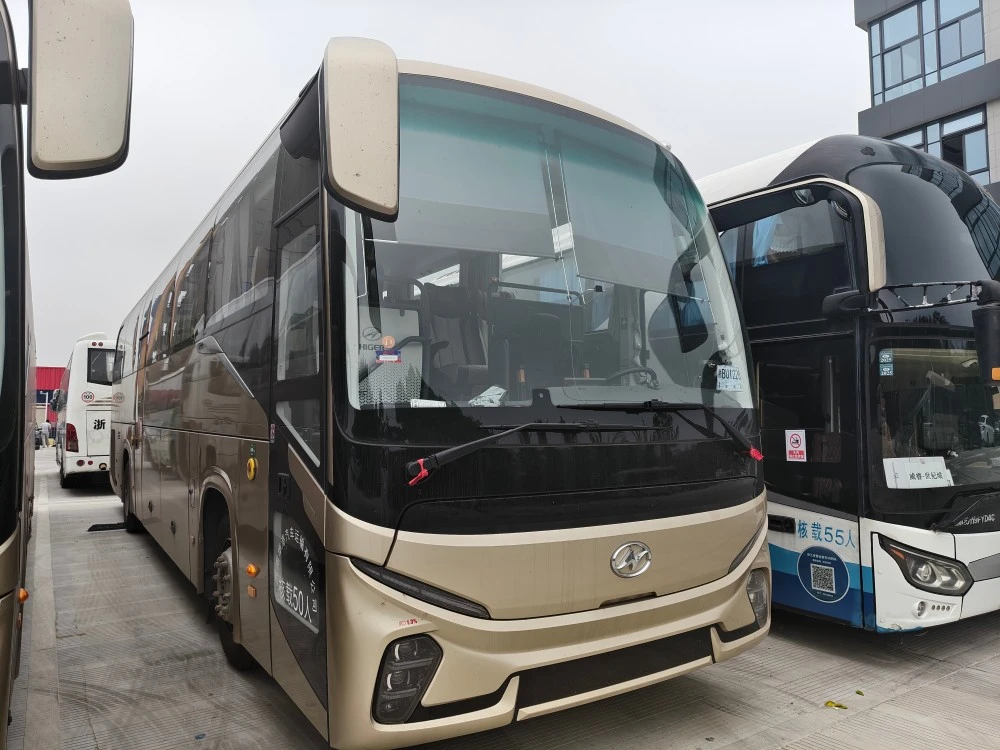 Kujeru 50 da Mos ɗin Diesel Yayi Amfani