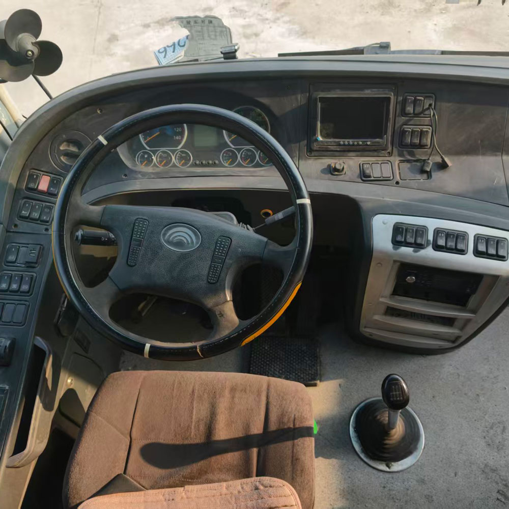 Bus na Hannu na Biyu 53 Kujeru