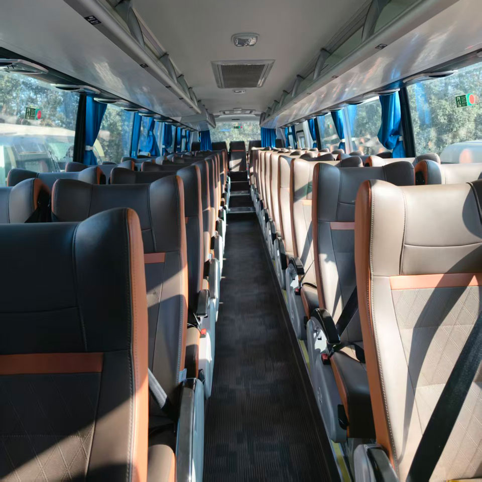 Yutong Kujeru 54 Diesel Bus Amfani