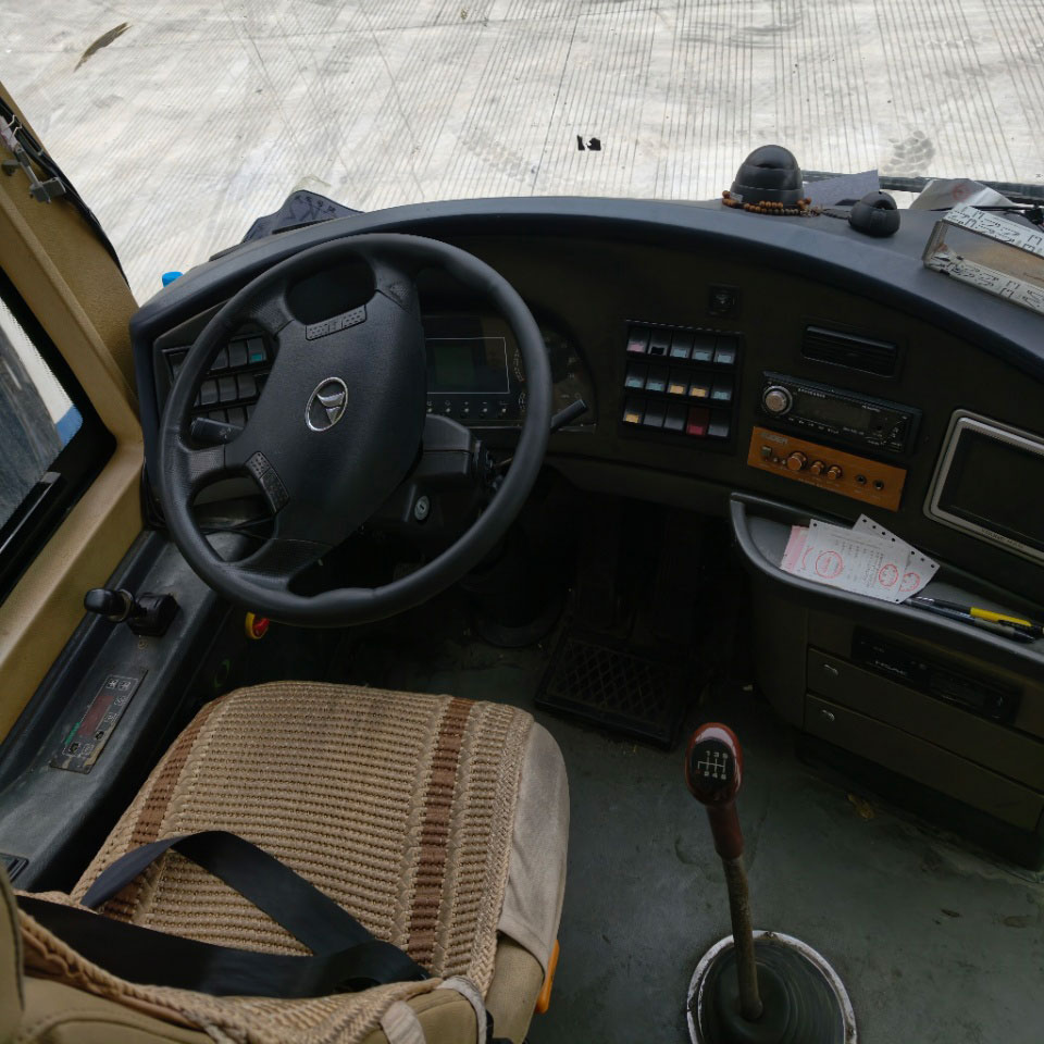 Neoplan 37 Kujeru Diesel Mos Amfani