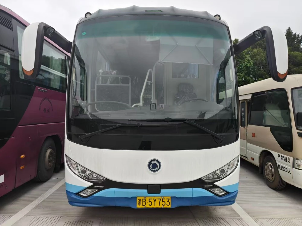 Shenlong 12m yayi amfani da motar Diesel