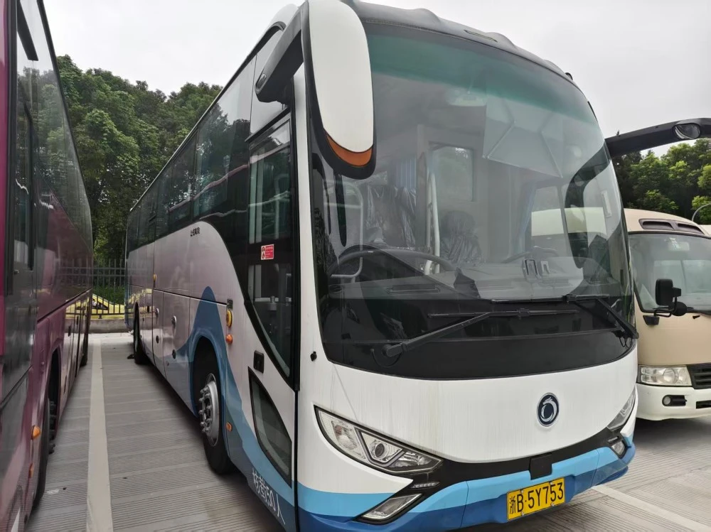 Shenlong 12m yayi amfani da motar Diesel