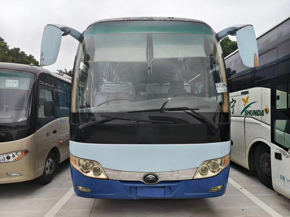 Yutong 10m yayi amfani da motar diesel