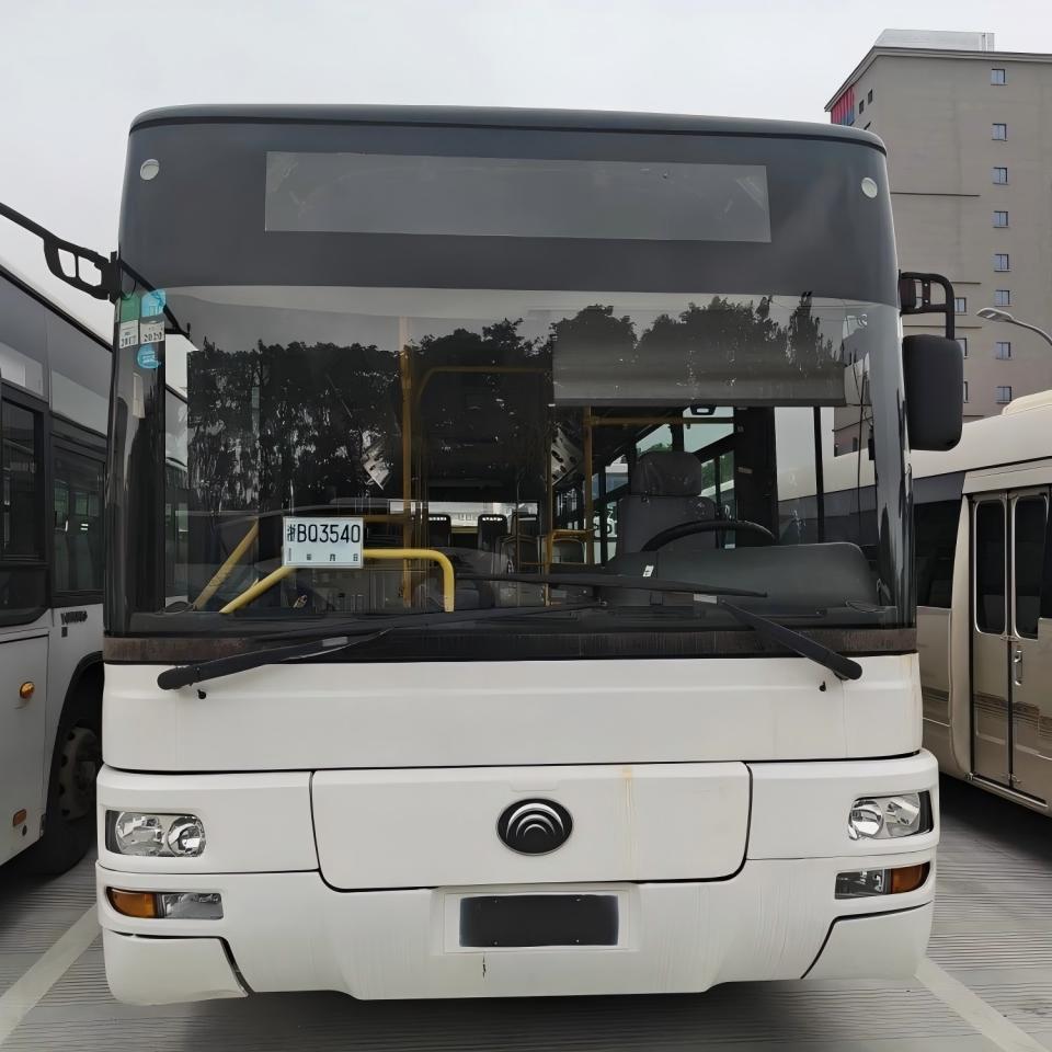 Yutong 10m Bus Bus ɗin Diesel Amfani